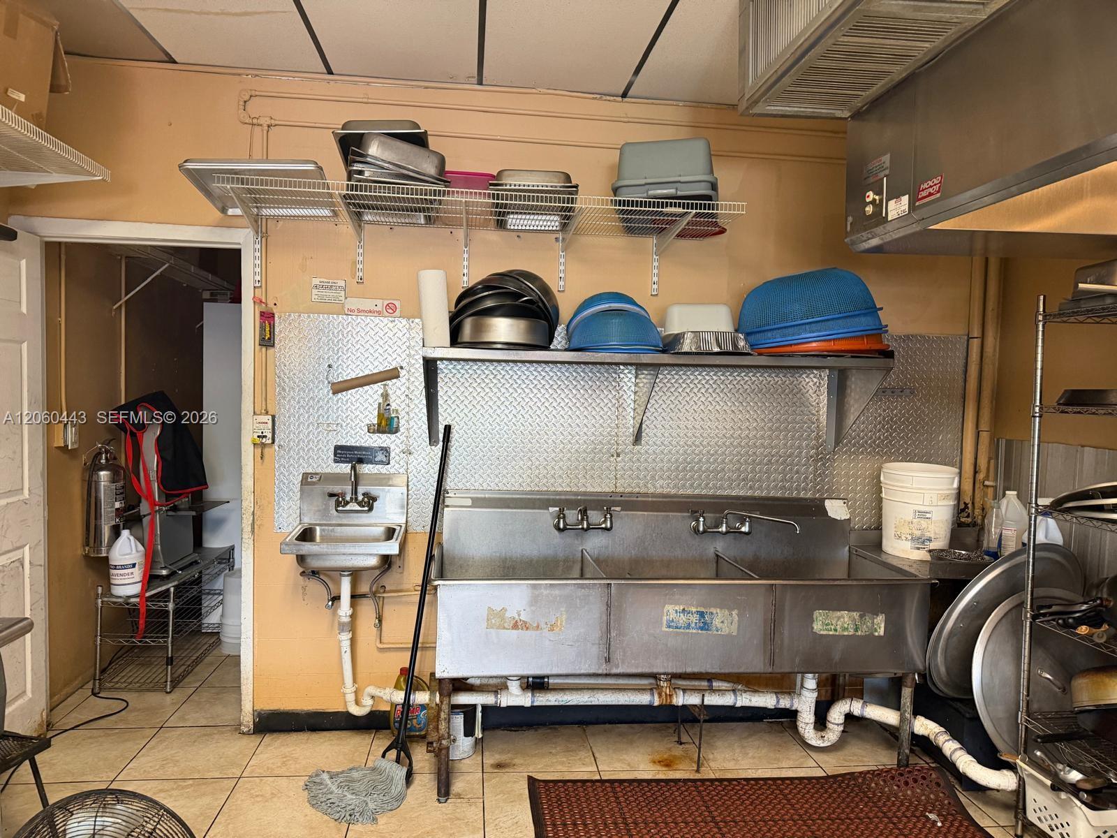 Turnkey Takeout and Catering Business with Growth Potential