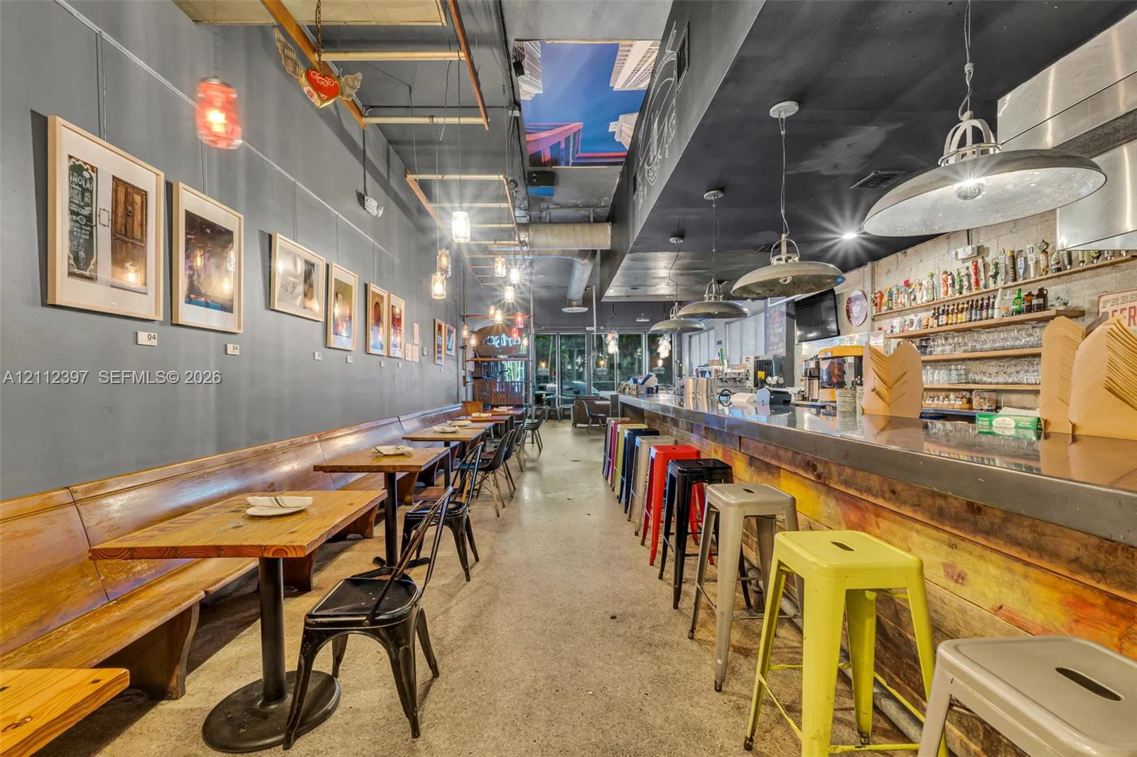 Established Key Biscayne Restaurant with Turnkey Operations