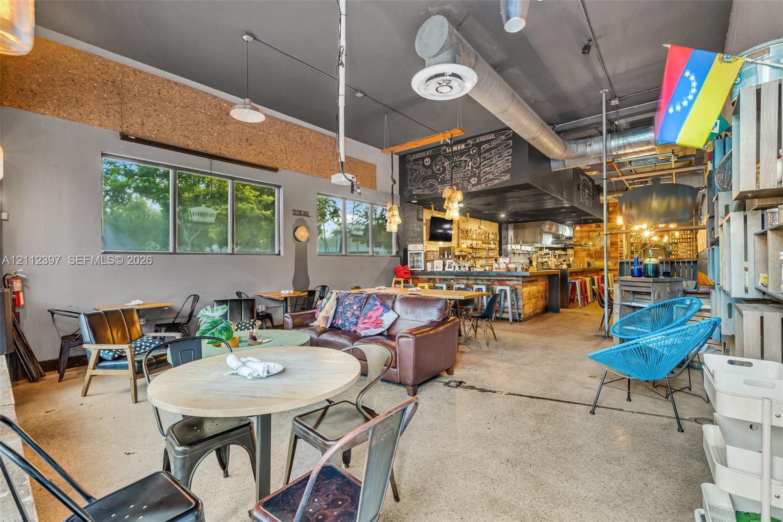 Established Key Biscayne Restaurant with Turnkey Operations