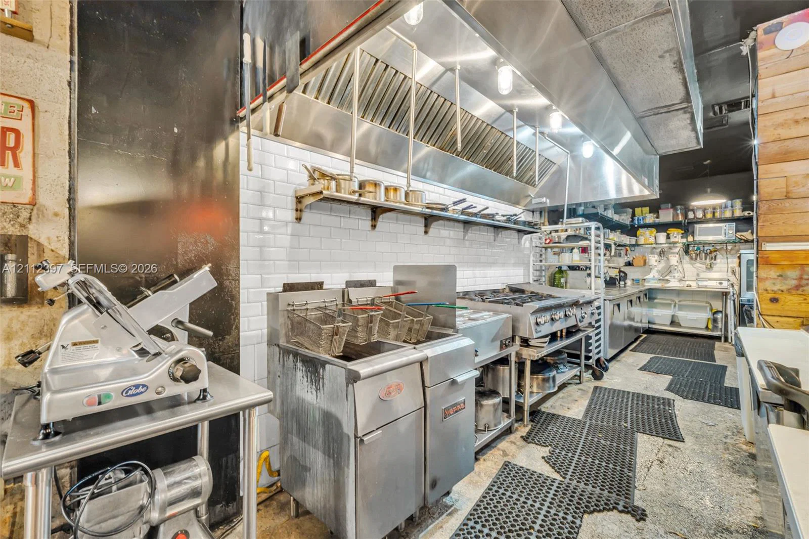 Established Key Biscayne Restaurant with Turnkey Operations