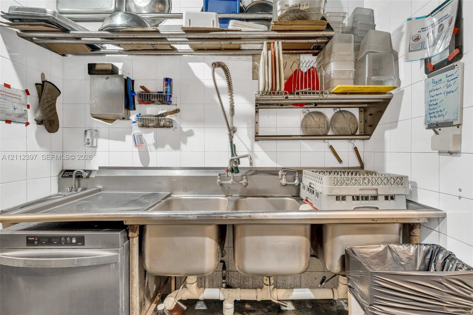 Established Key Biscayne Restaurant with Turnkey Operations