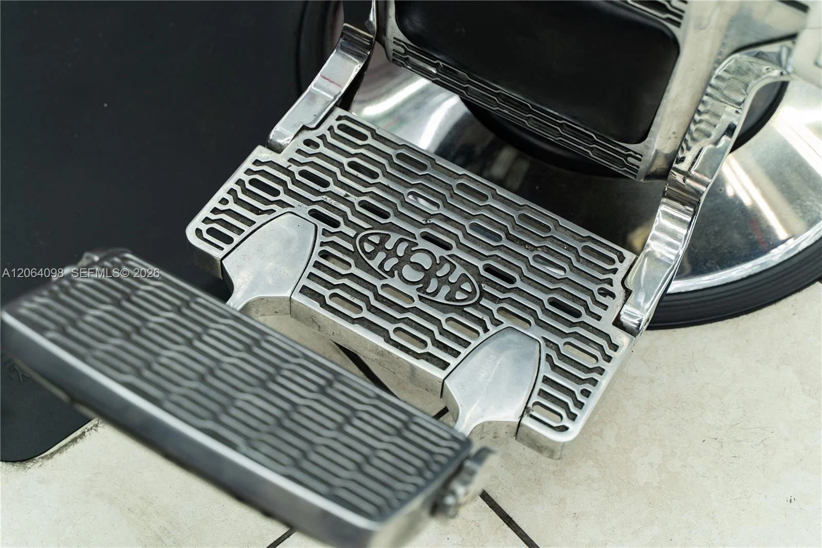 Established Barber Shop with Strong Customer Loyalty