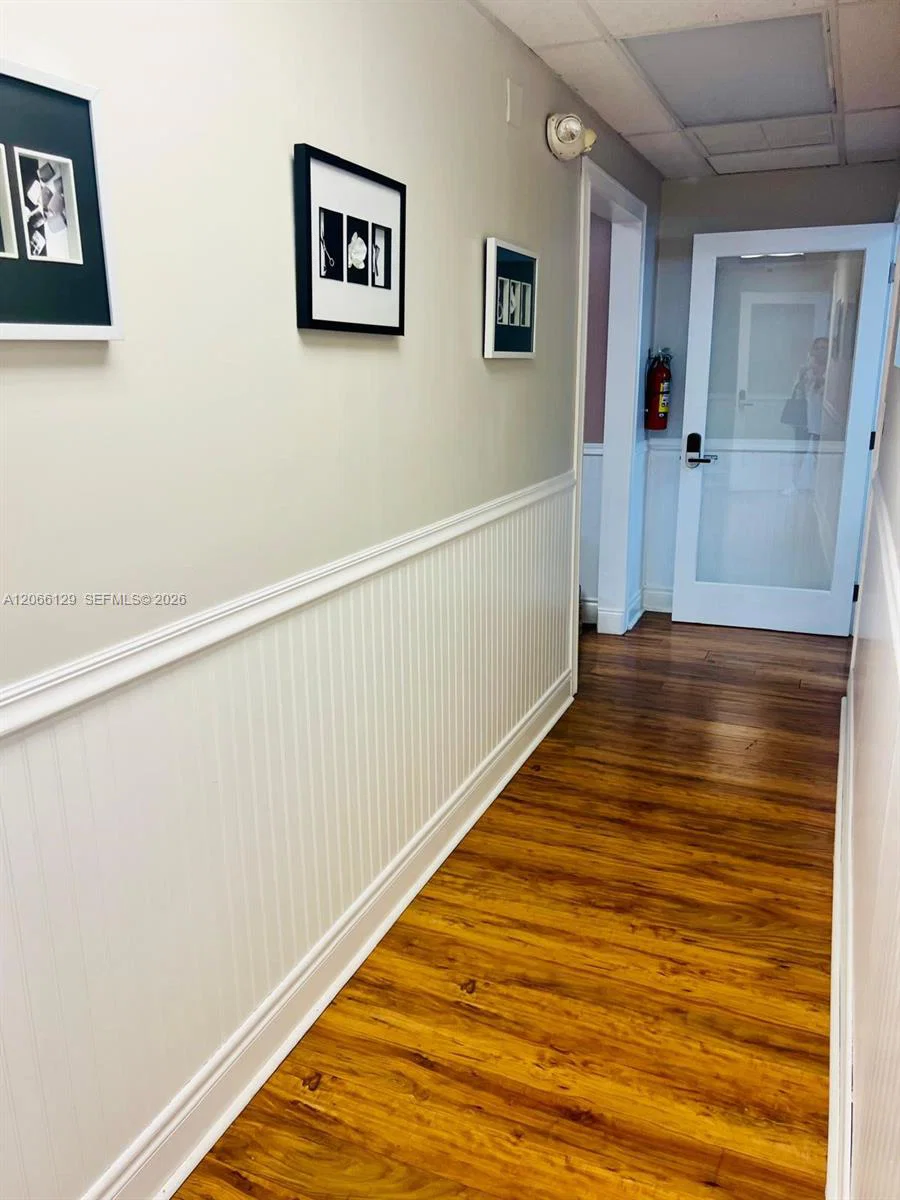 Professional Grade Nail Salon Equipment and Furnishings