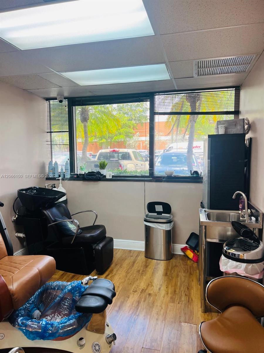 Turnkey Hair Salon with Full Suite of Beauty Services