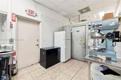 Complete Caribbean Restaurant Equipment Package with Licenses