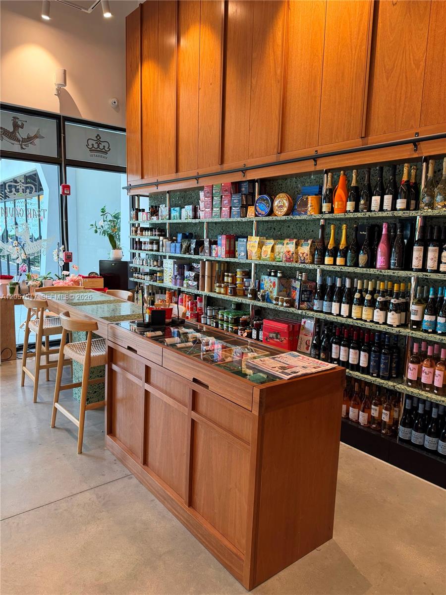Established Deli and Convenience Store with Valuable Beer Wine License