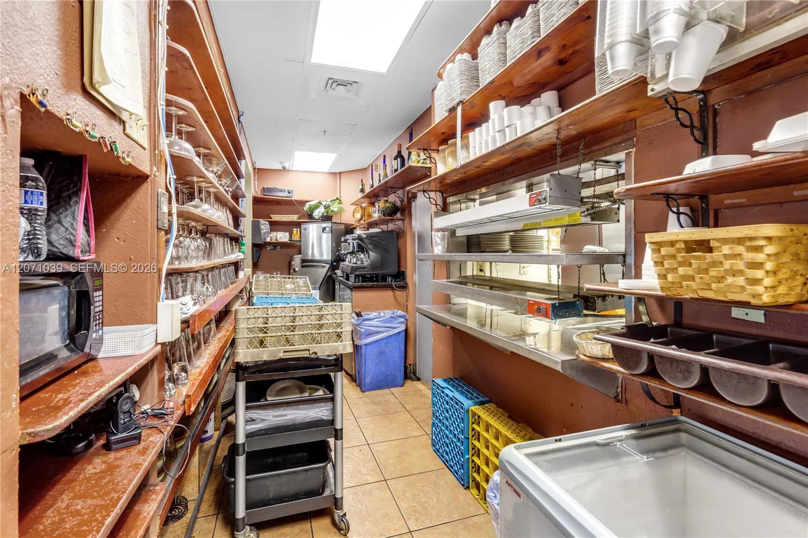 Established Latin Restaurant with Loyal Customer Base