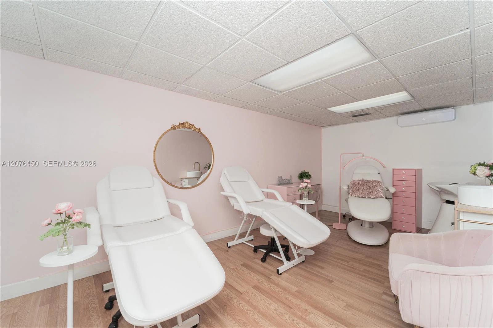 Turnkey Beauty  Personal Care Business with Three Active Licenses