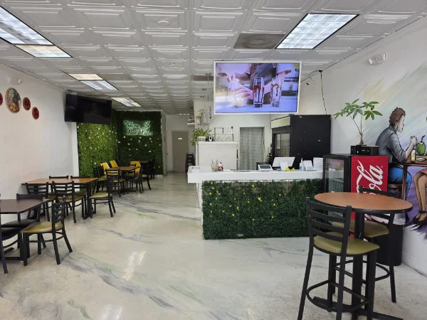 Profitable Boba Tea Shop with High Foot Traffic Location