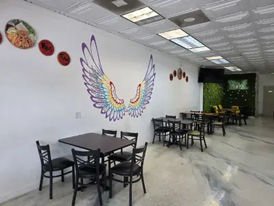 Profitable Boba Tea Shop with High Foot Traffic Location