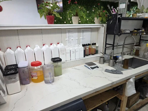 Profitable Boba Tea Shop with High Foot Traffic Location
