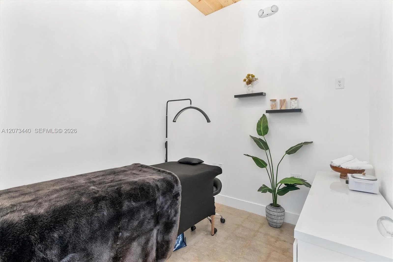 Turnkey Salon and Spa with a Loyal Client Base