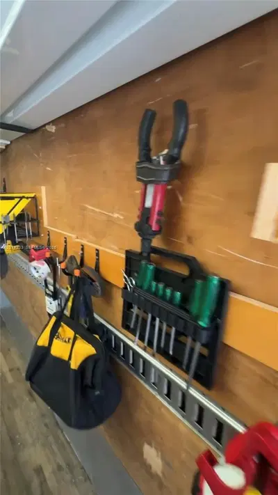 Complete Construction  Gutter Service Equipment Package