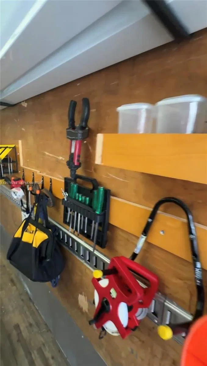 Complete Construction  Gutter Service Equipment Package