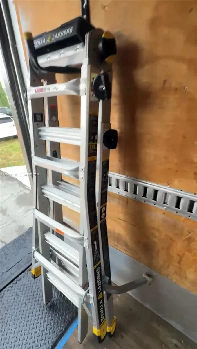 Complete Construction  Gutter Service Equipment Package