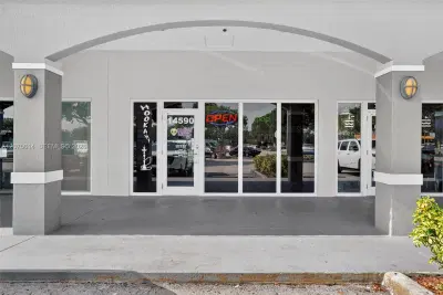 Complete Smoke Shop Assets Across Four High Traffic Locations