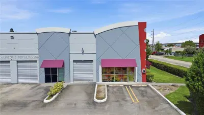 Complete Smoke Shop Assets Across Four High Traffic Locations