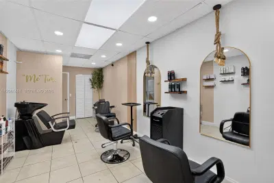 Turnkey Hair Salon with Quality Finishes and Equipment