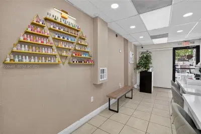 Turnkey Hair Salon with Quality Finishes and Equipment