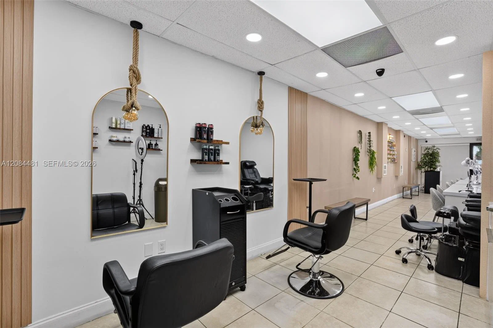 Turnkey Hair Salon with Quality Finishes and Equipment