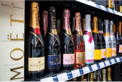 Turnkey Liquor Store with Valuable 4COP Quota License