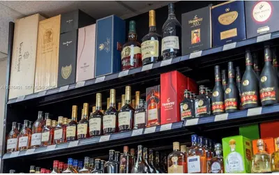 Turnkey Liquor Store with Valuable 4COP Quota License