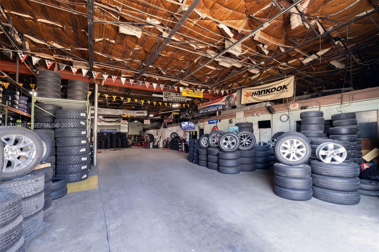Established Tire Shop with Loyal Customer Base
