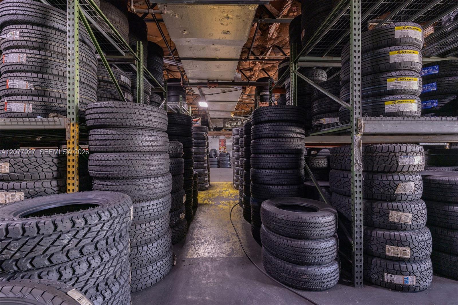 Established Tire Shop with Loyal Customer Base