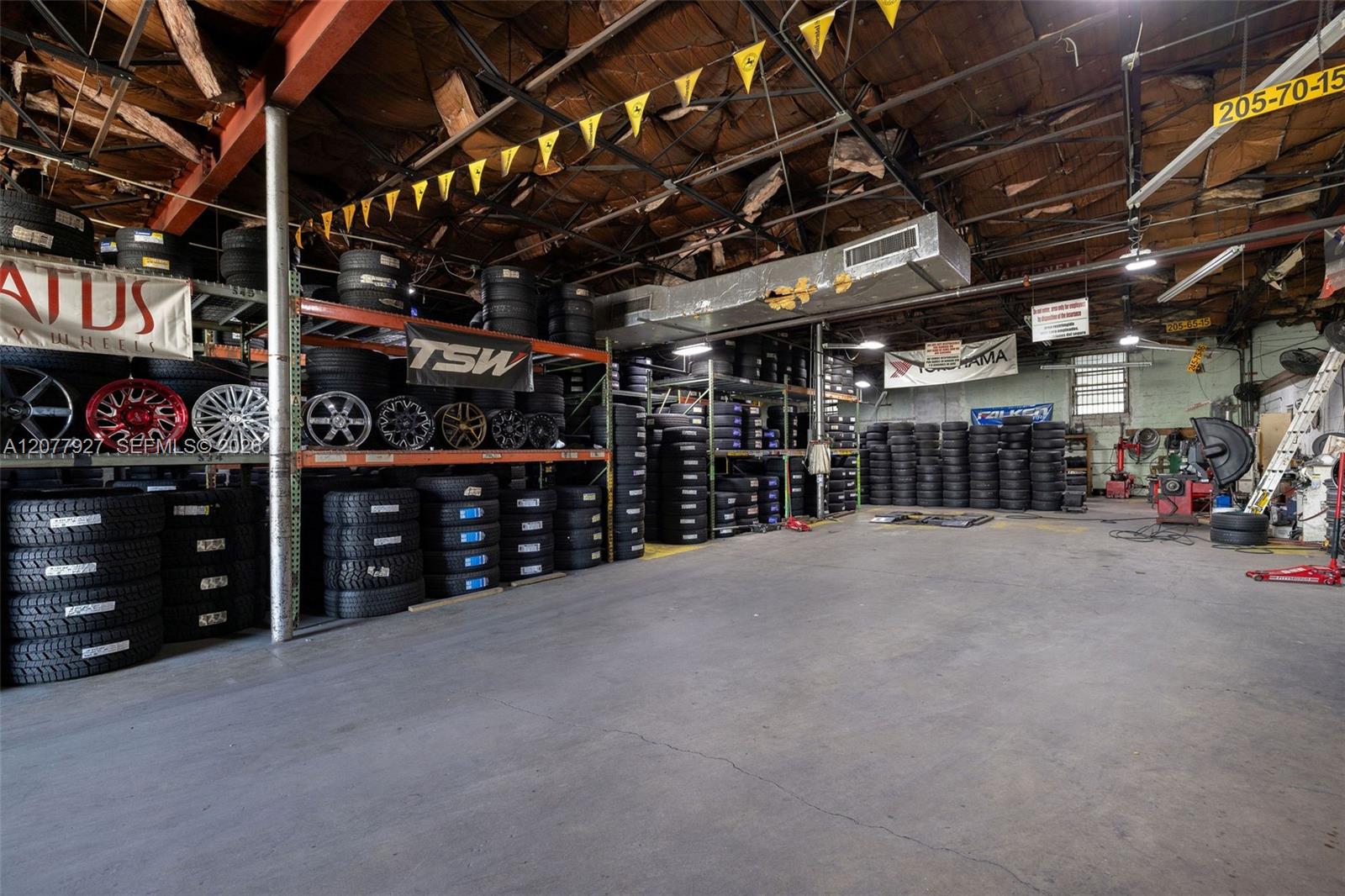 Established Tire Shop with Loyal Customer Base