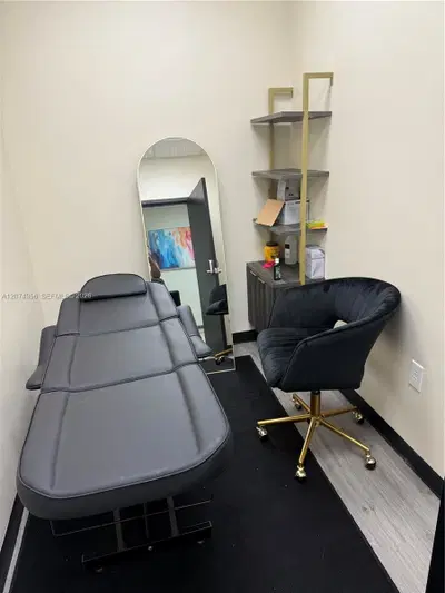 Turnkey Beauty Suites Rental with Immediate Income and Growth