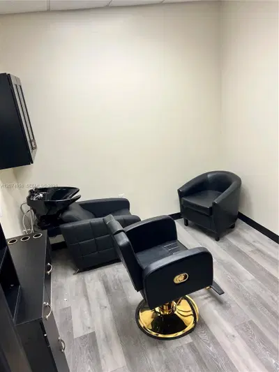 Turnkey Beauty Suites Rental with Immediate Income and Growth