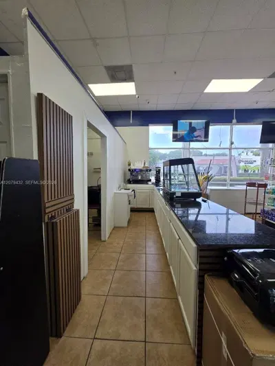 Premier Convenience Store with Adjacent Smoke Shop