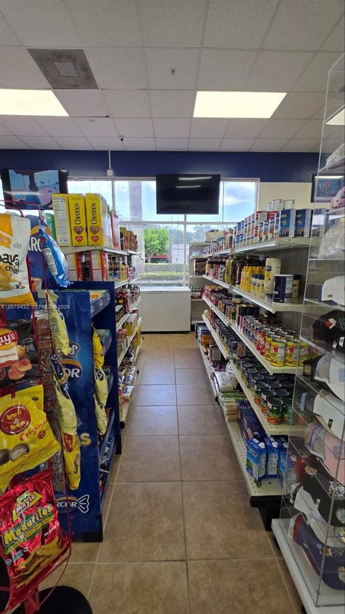 Premier Convenience Store with Adjacent Smoke Shop