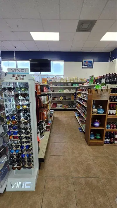 Premier Convenience Store with Adjacent Smoke Shop