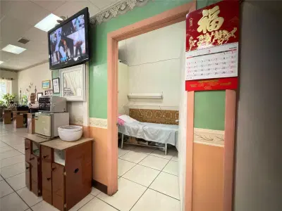Complete Nail Salon Equipment Package with Dedicated Eyebrow Suite