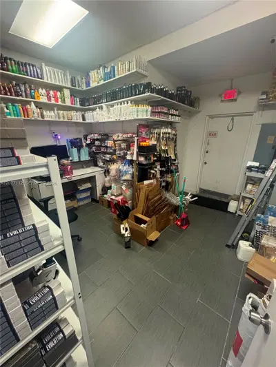 Complete Beauty Supply Store Inventory and Fixtures