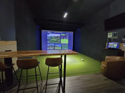 Premier Indoor Golf Facility with Automated 247 Access