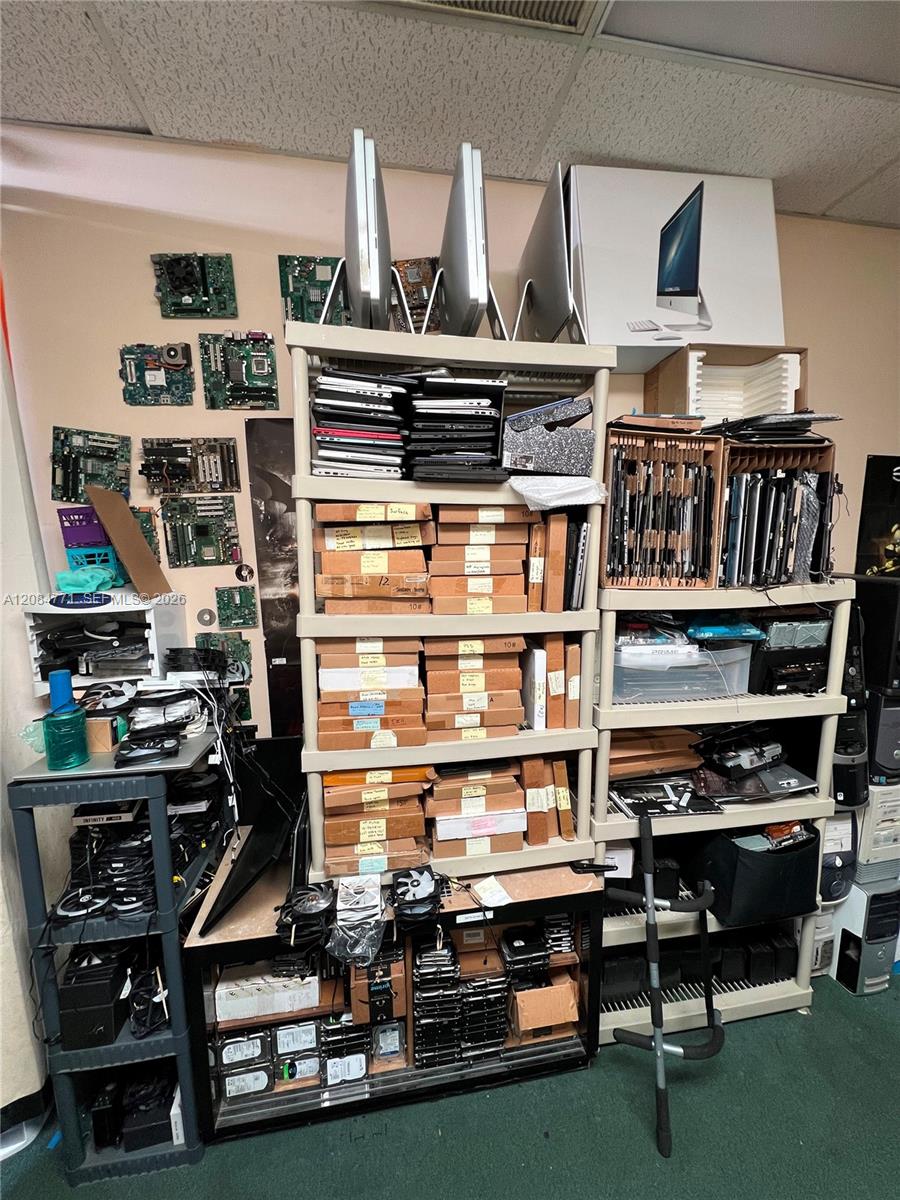 Established Computer Repair  IT Services with Diverse Revenue Streams