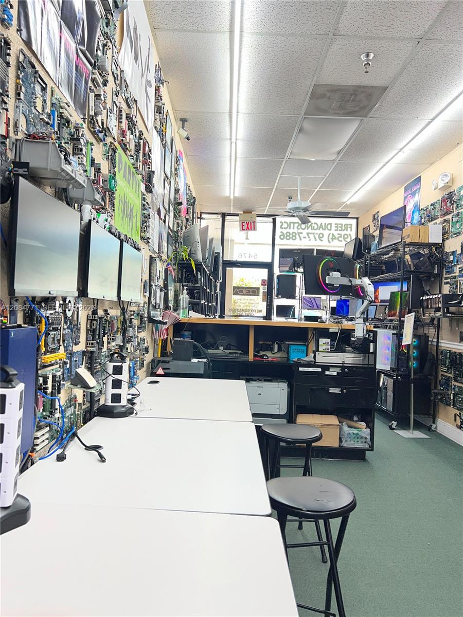 Established Computer Repair  IT Services with Diverse Revenue Streams