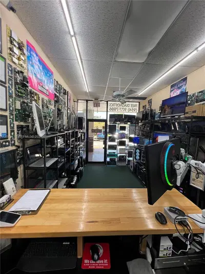 Established Computer Repair  IT Services with Diverse Revenue Streams