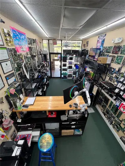 Established Computer Repair  IT Services with Diverse Revenue Streams