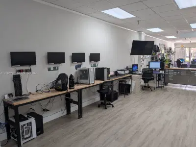 Established Computer Repair Business with Diverse Revenue Streams
