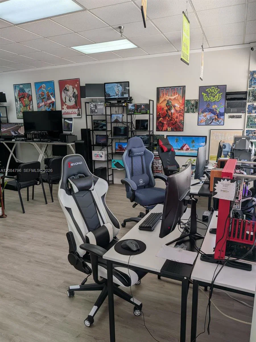 Established Computer Repair Business with Diverse Revenue Streams