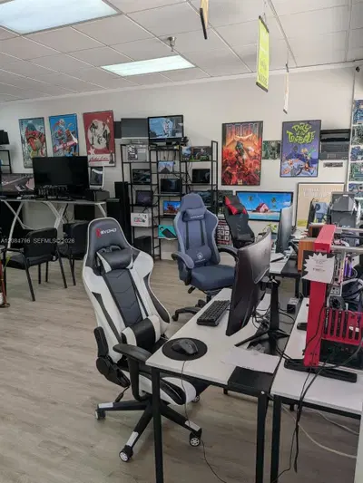 Established Computer Repair Business with Diverse Revenue Streams
