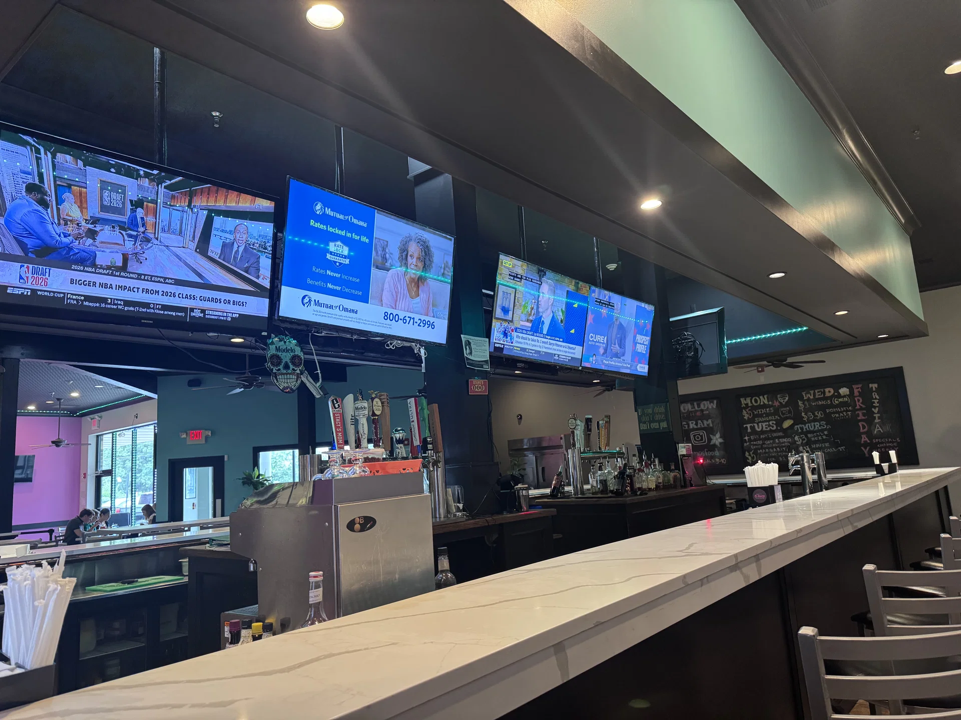 Profitable Full Service Restaurant and Bar with Clean Liquor License
