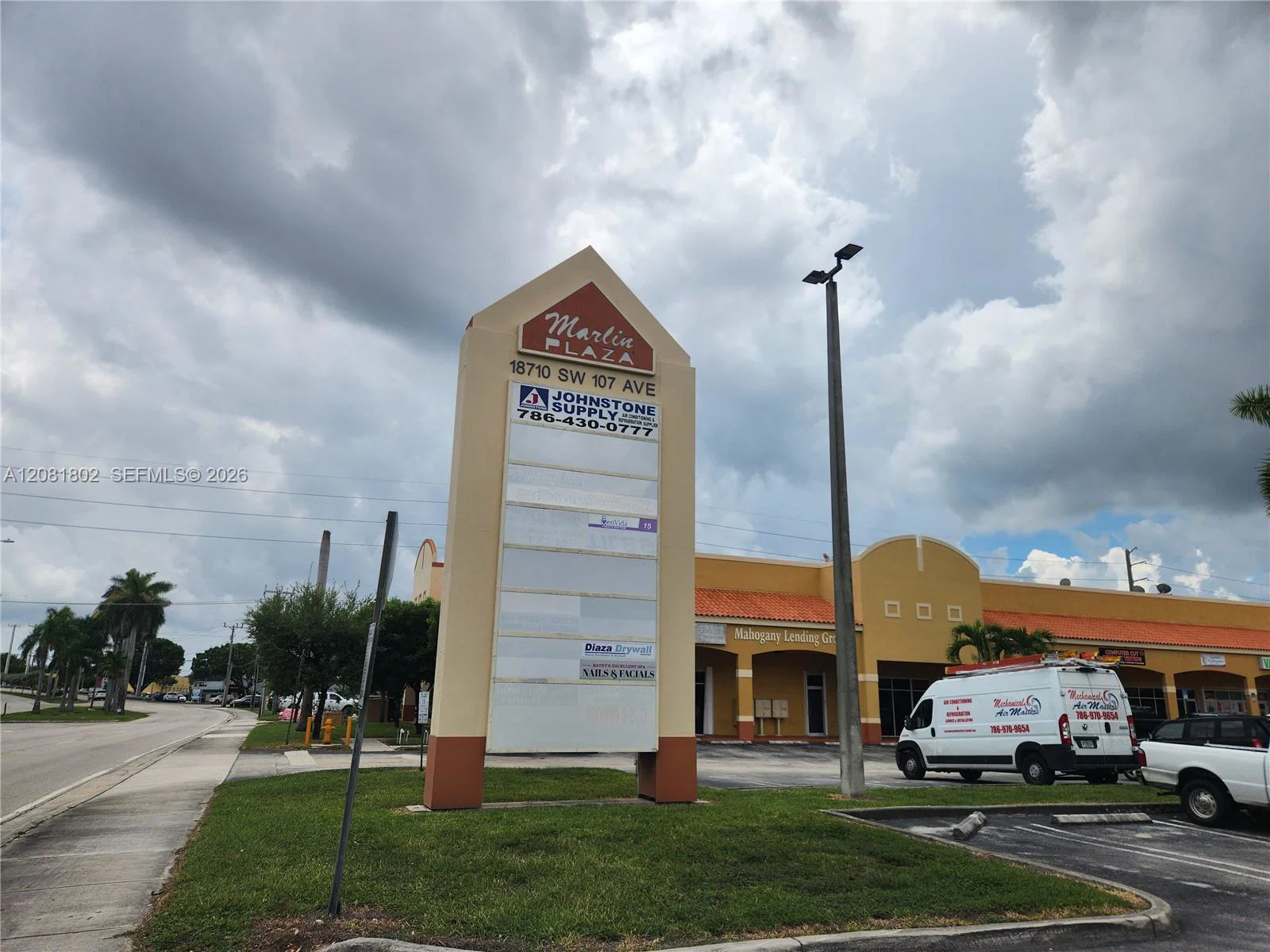 Established Auto Parts Store with Diverse Applications