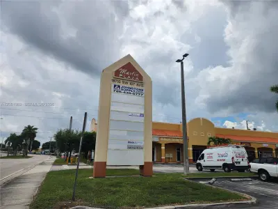 Established Auto Parts Store with Diverse Applications