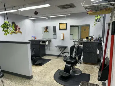 TURNKEY BARBERSHOP & COSMETOLOGY SALON — PRIME US-27 LOCATION