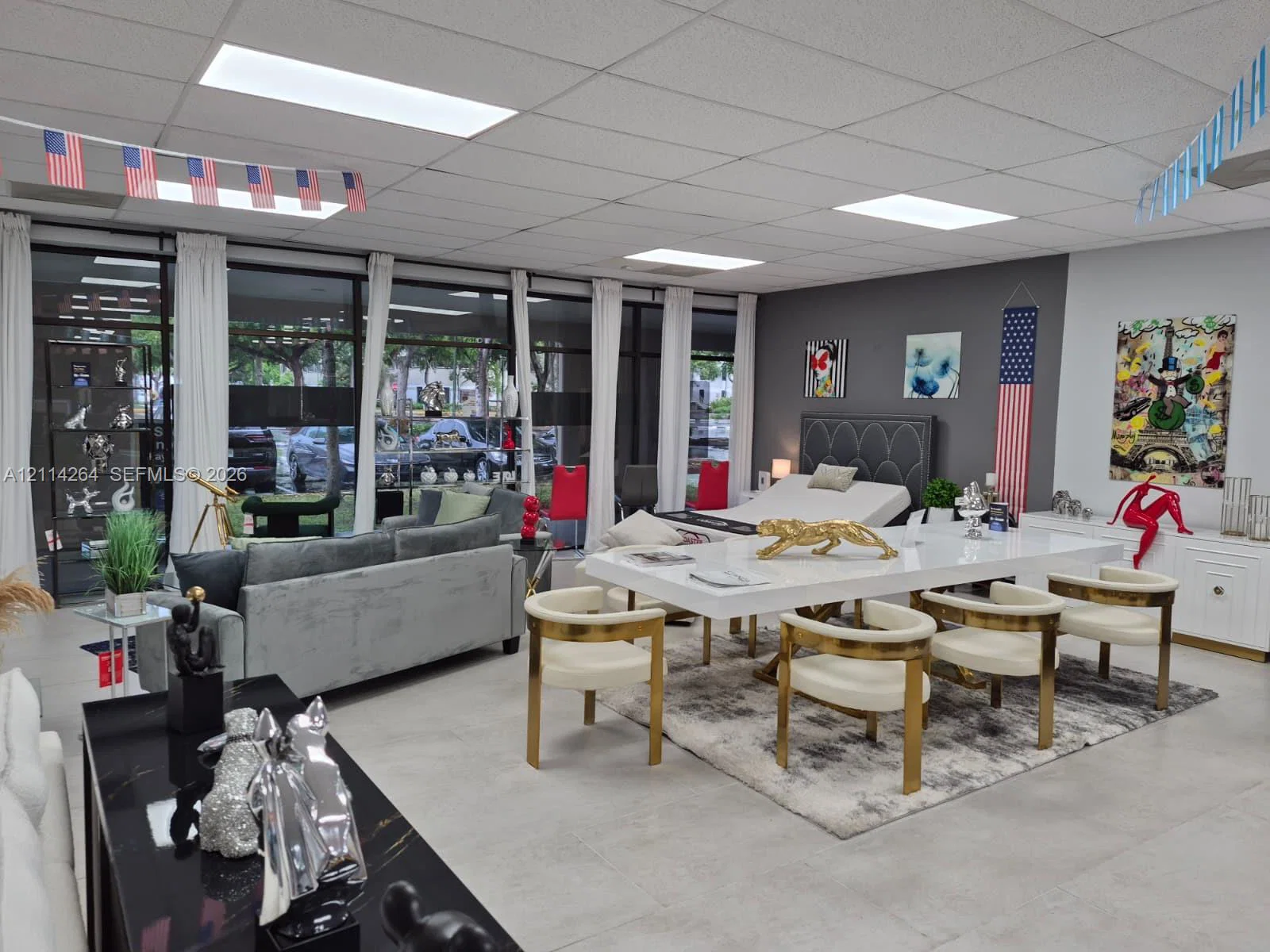 Complete Furniture Showroom Assets with Established Supplier Relations