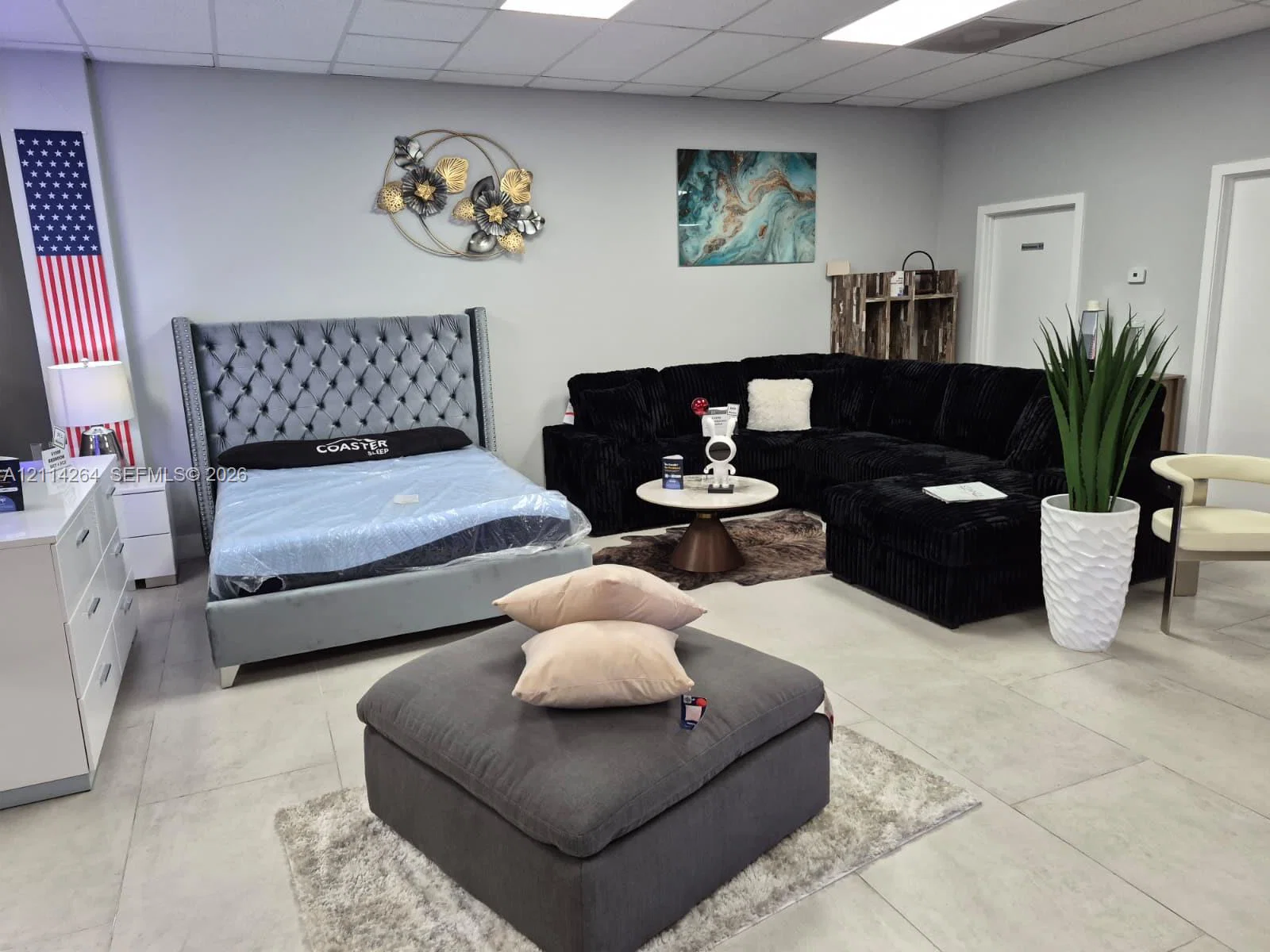 Complete Furniture Showroom Assets with Established Supplier Relations